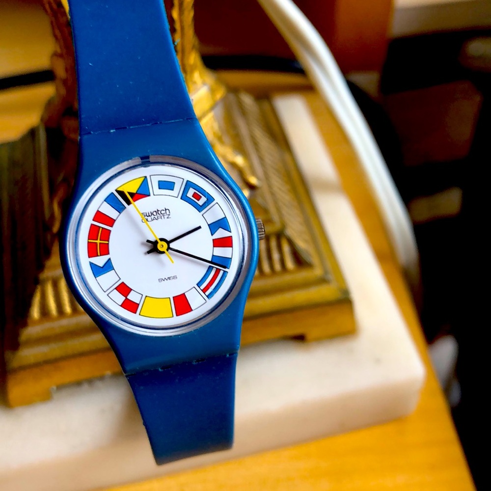 Ladies Small Swatch Watch - Vintage